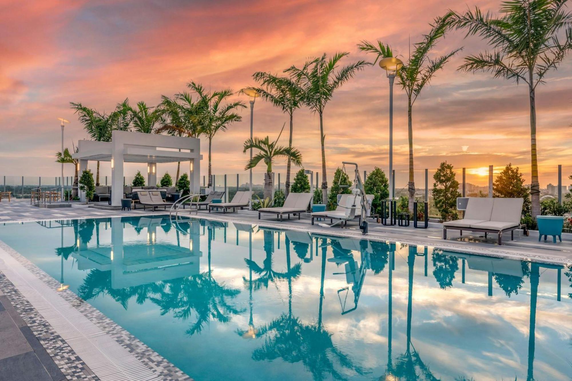 Courtyard By Marriott Fort Lauderdale Downtown Εξωτερικό φωτογραφία